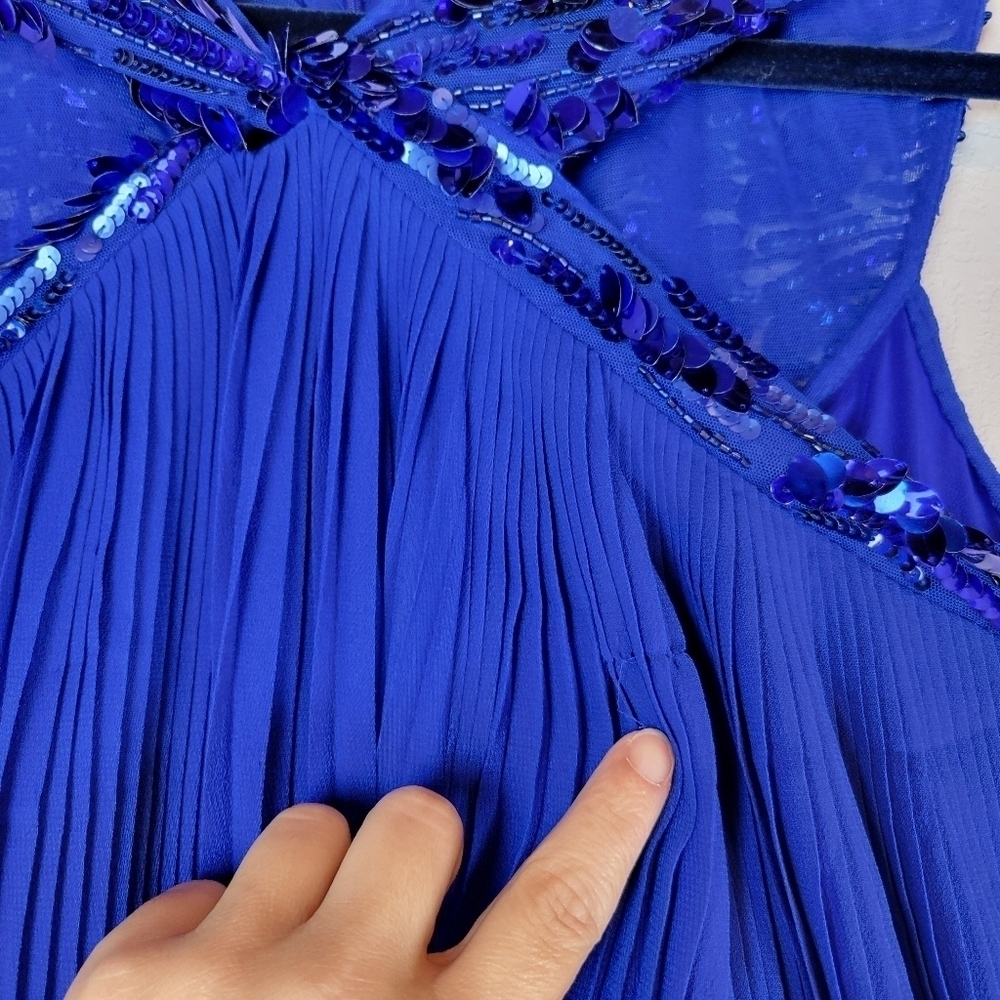 NWT Adrianna Papell Pleated Chiffon Sequin Halter Dress Brilliant Sapphire Sz 8 - Picture 11 of 15